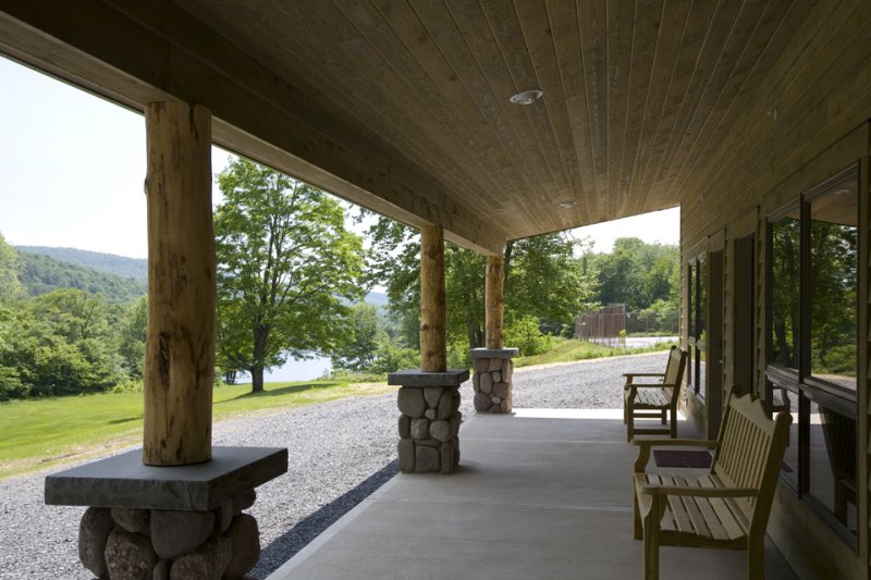 Lakeview Lodge Porch